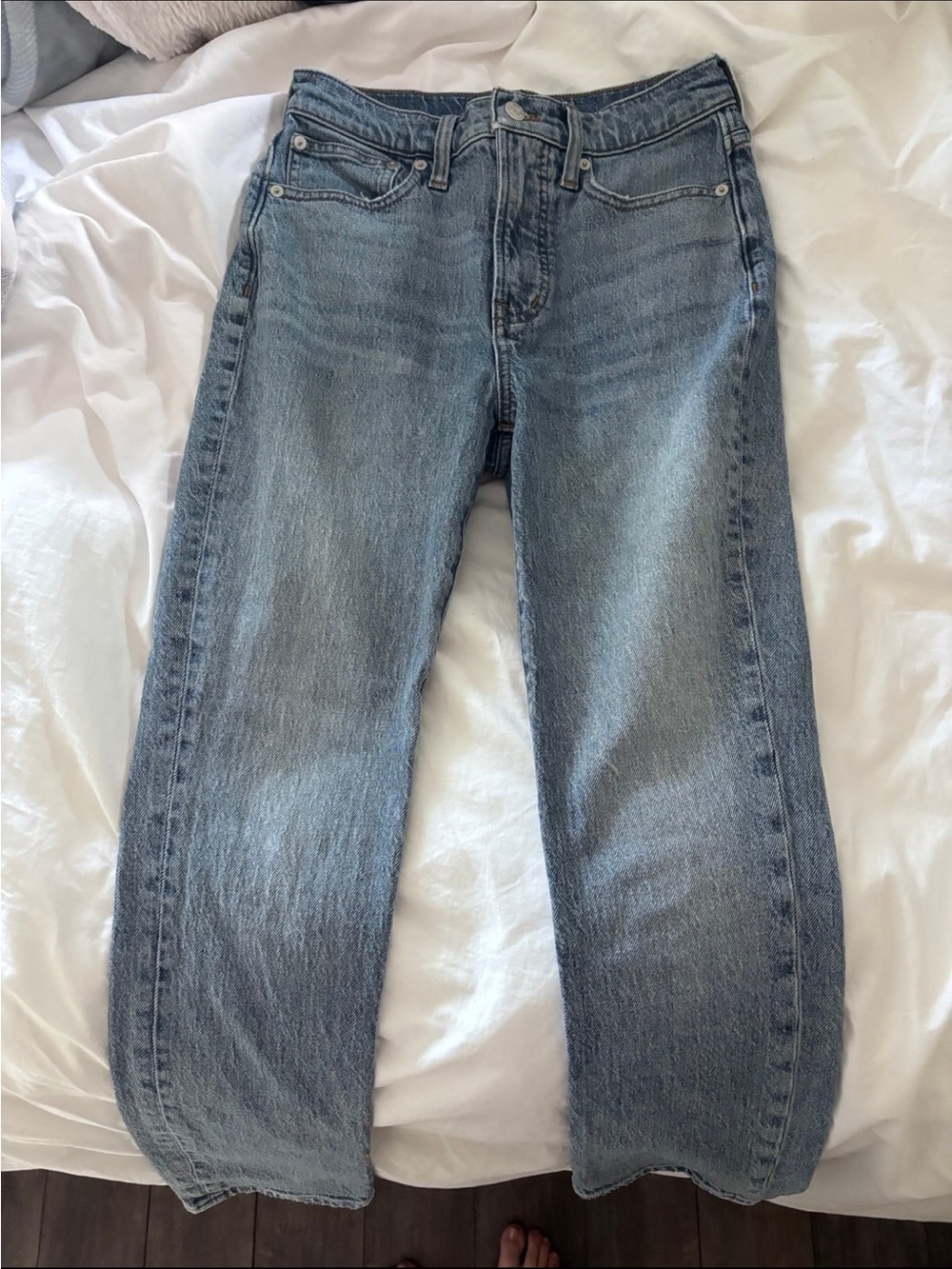 Madewell Women's Light Blue Straight-Leg Jeans